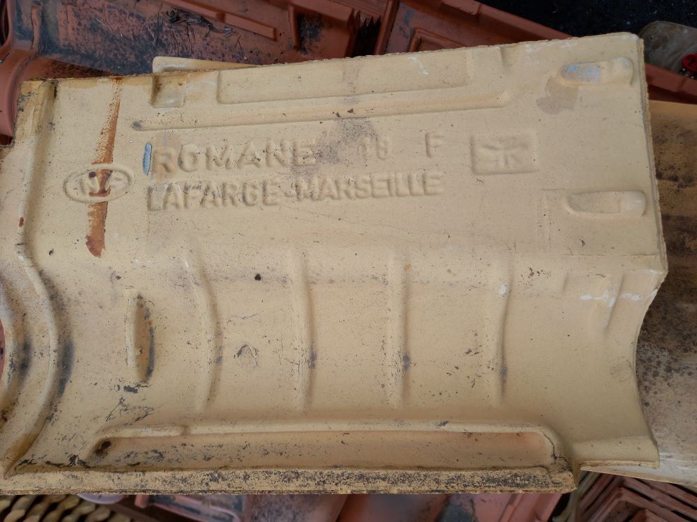 Tuile Romane 18F Lafarge Marseille
