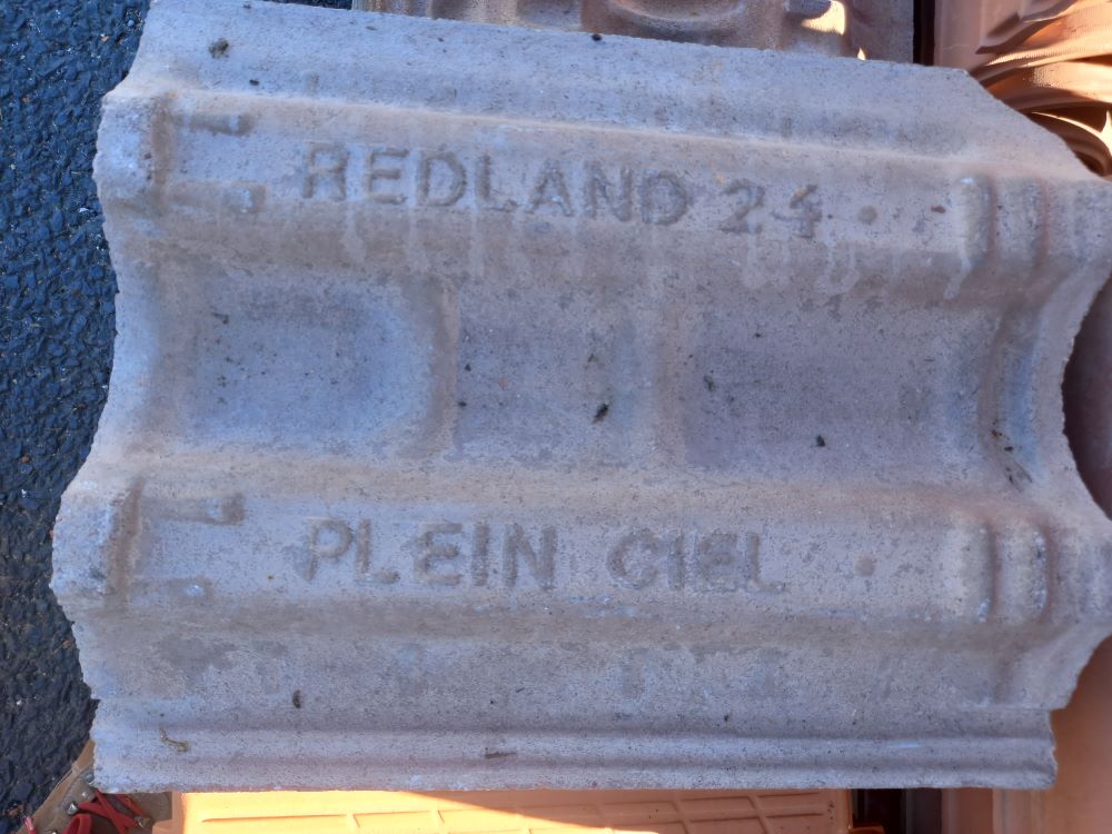 Tuile double romane béton Redland